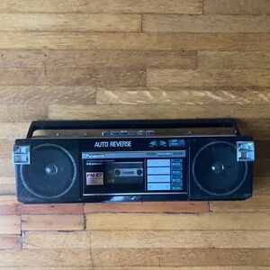 Vintage Panasonic Single Cassette Player AM/FM BoomBox Black and Red